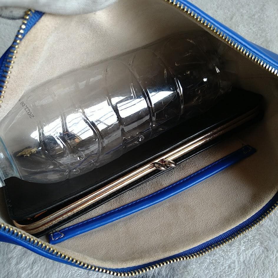 極美品　アニヤハインドマーチ　クラッチバッグ　ジョージアナ　ロイヤルブルー