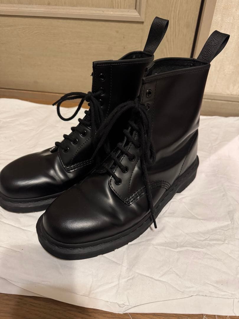 ドクターマーチン　1460 MONO オールブラック 8ホール