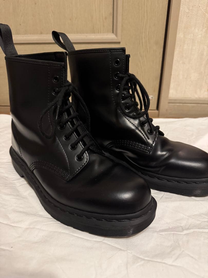 ドクターマーチン　1460 MONO オールブラック 8ホール