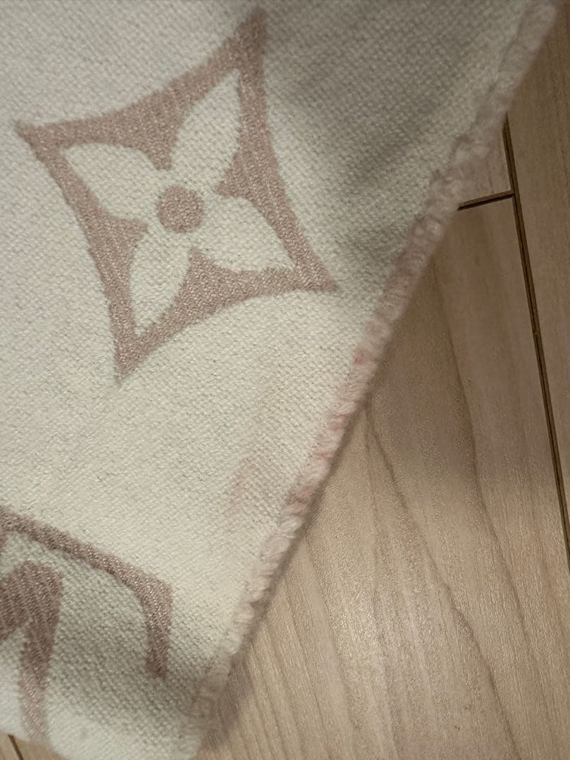 Louis Vuitton ロゴパターン マフラー ピンク