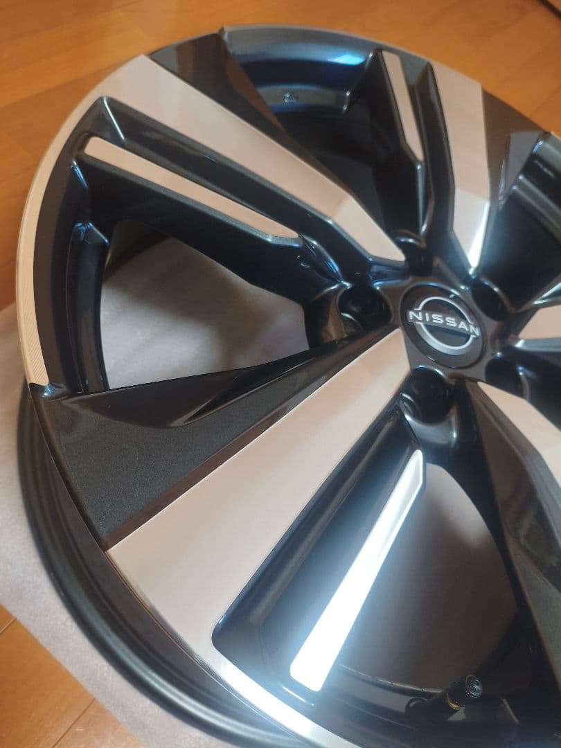 【新車外し】日産エクストレイルT33純正ホイール19インチ4本セット