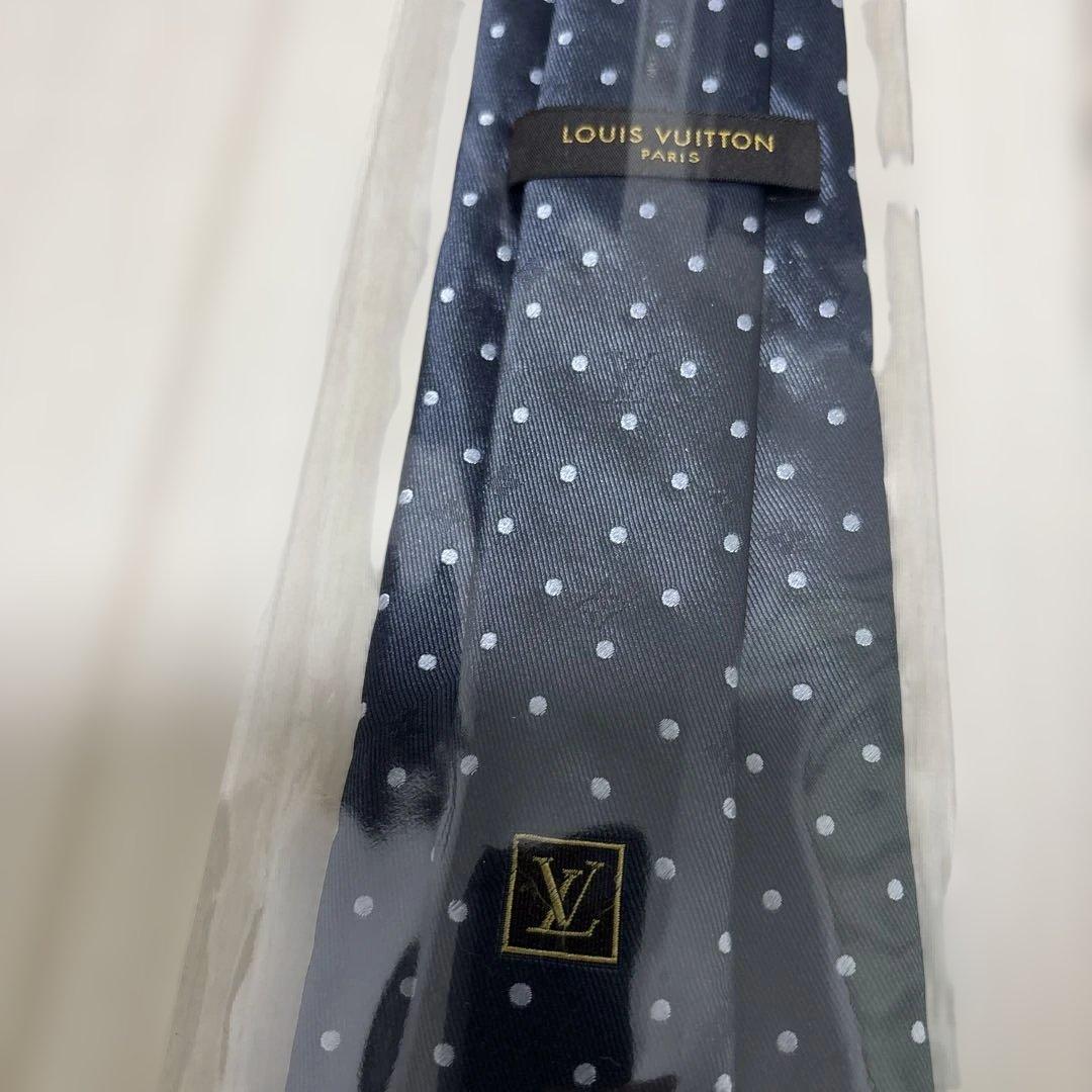 ほぼ新品‼️ LOUIS VUITTON ルイヴィトン　ネクタイ