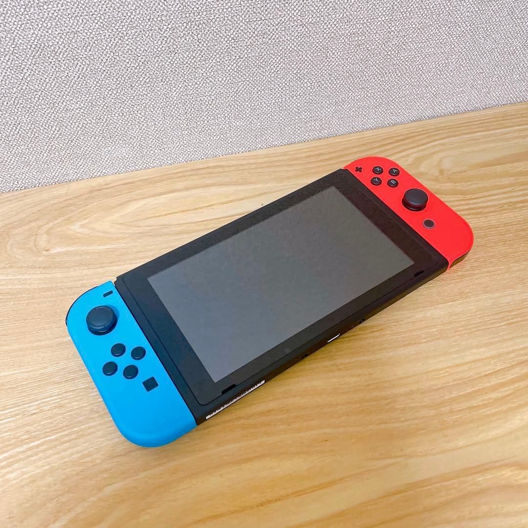 【未使用に近い】 2024年モデル Nintendo Switch 本体 赤青