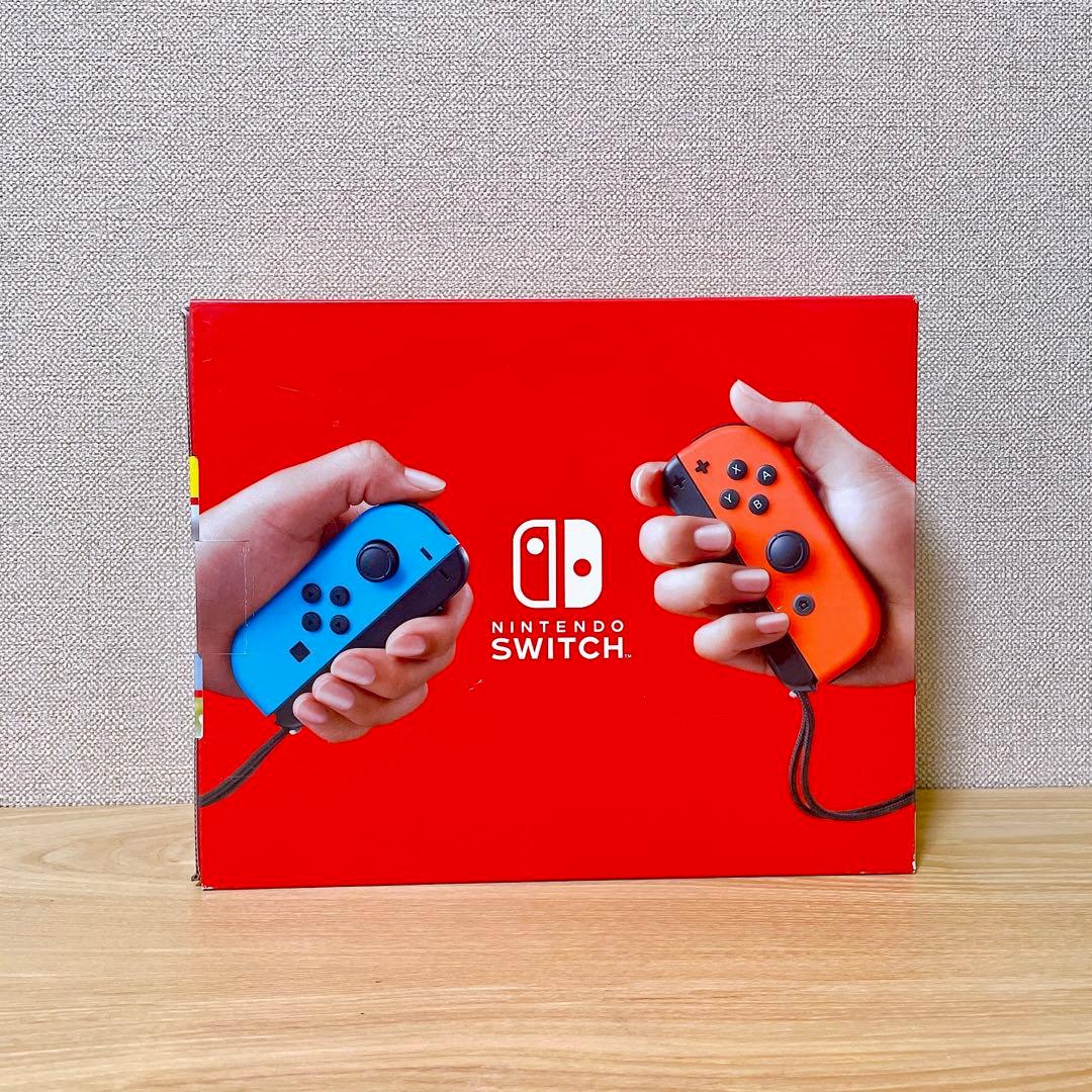 【未使用に近い】 2024年モデル Nintendo Switch 本体 赤青