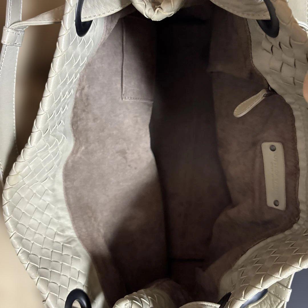 極美品のBottega Veneta ベージュレザートートバッグ