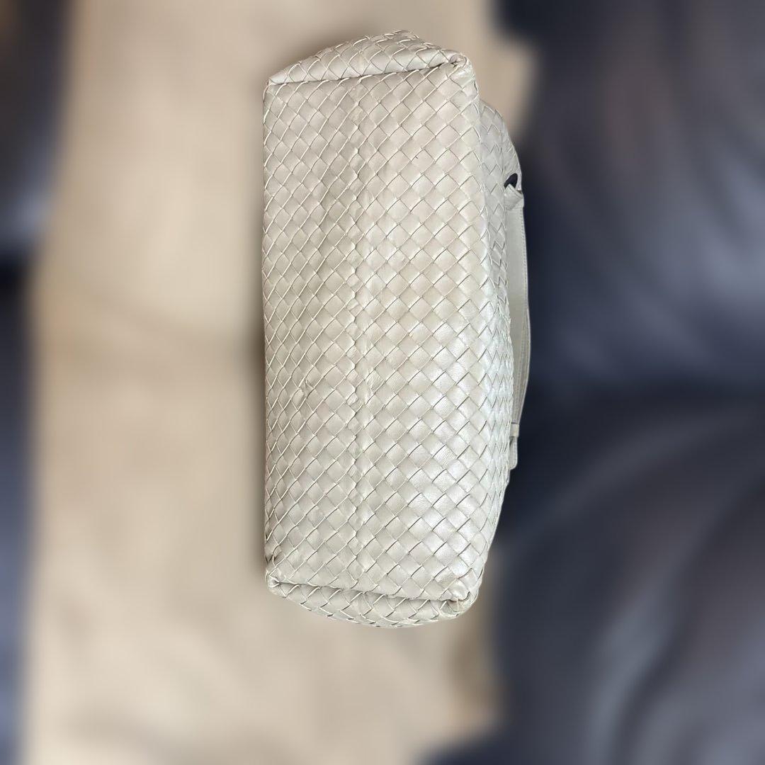 極美品のBottega Veneta ベージュレザートートバッグ