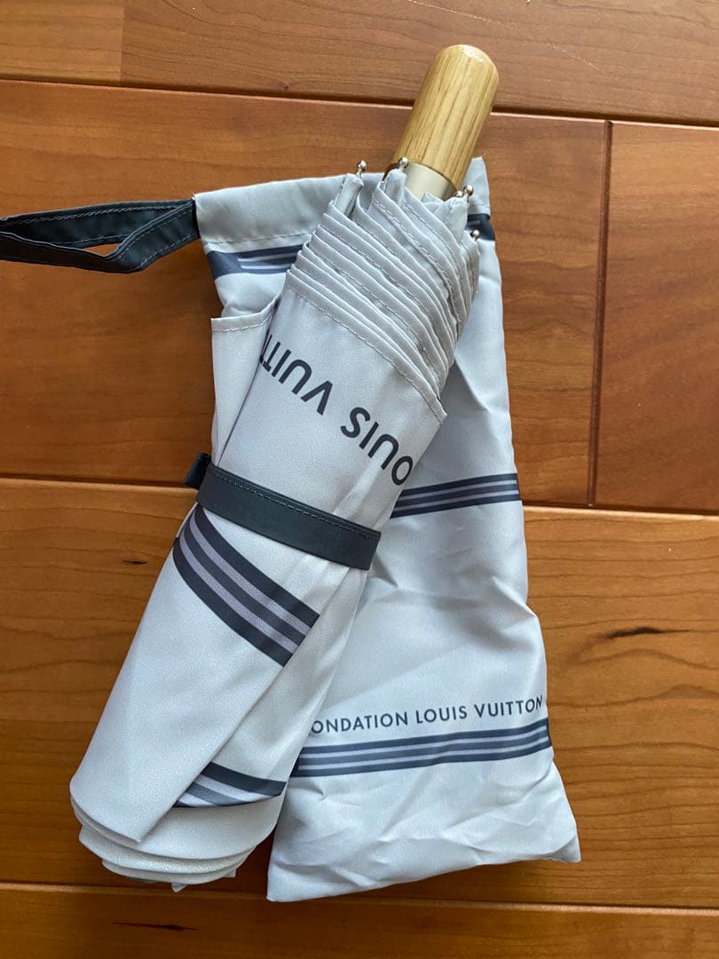 【未使用】FONDATION LOUIS VUITTON 折りたたみ傘 パリ限定