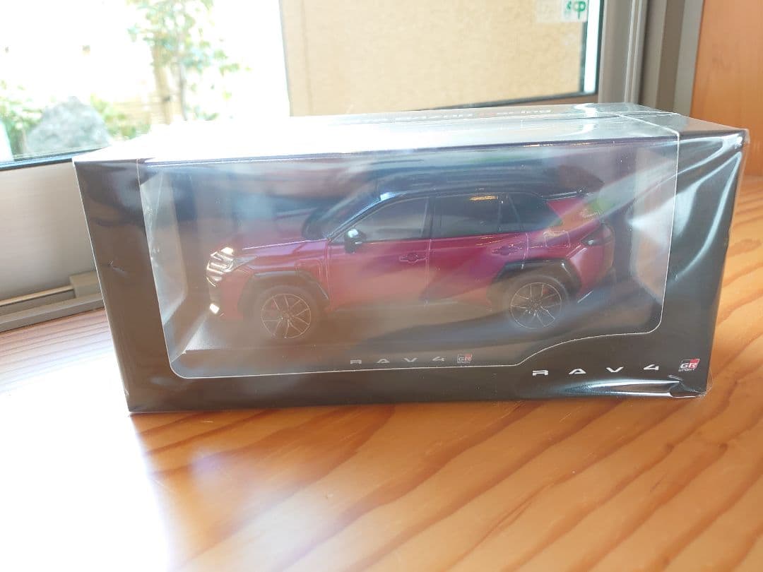 【GRスポーツ】新型RAV4　GRスポーツ　ブラック×エモーショナルレッドII