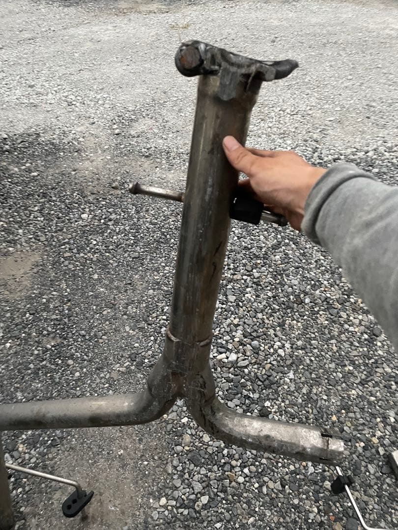 18クラウン 中間リアセットフルストレートマフラー 関東圏なら運べます。