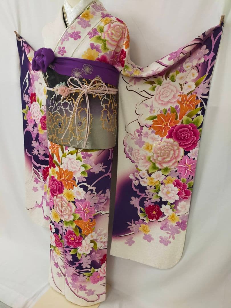 売約済み【WA-Modern】★★正絹　振袖　3点セット(振袖袋帯長襦袢)★★