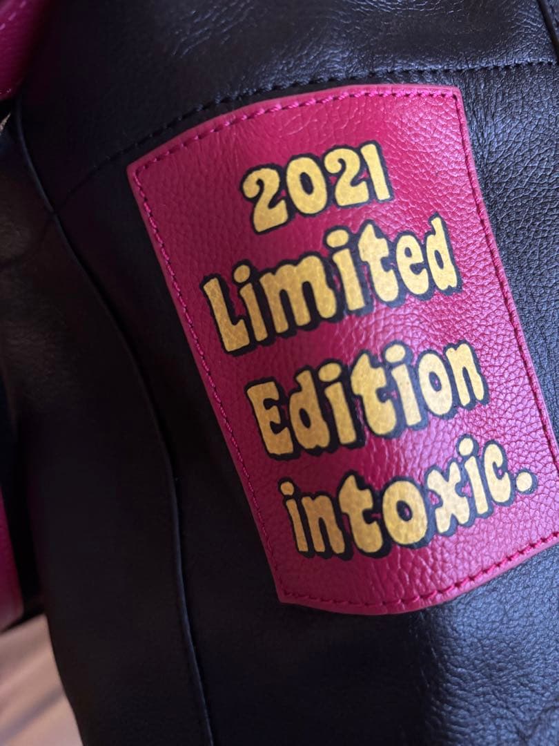 イントキシック intoxic レザーバッグ　黒　ブラック　限定