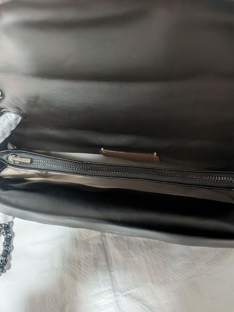 2/12まで大特価！新品未使用　COACH　黒キルティング ショルダーバッグ