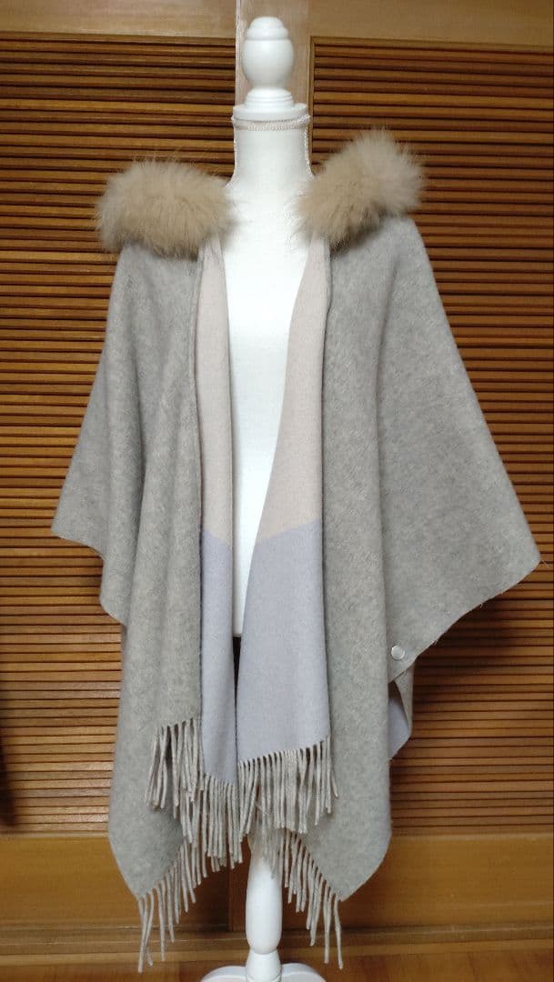 GRACE CONTINENTAL　リバーシブル　ケープ