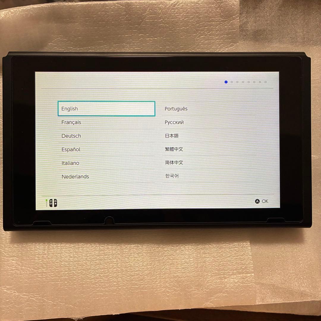 Nintendo Switch 本体 キャリングケース、128GBのSDカード付