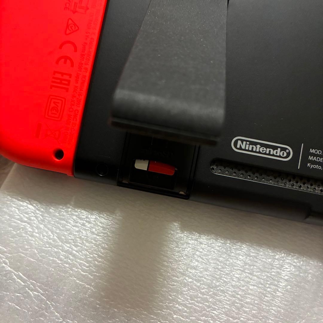 Nintendo Switch 本体 キャリングケース、128GBのSDカード付