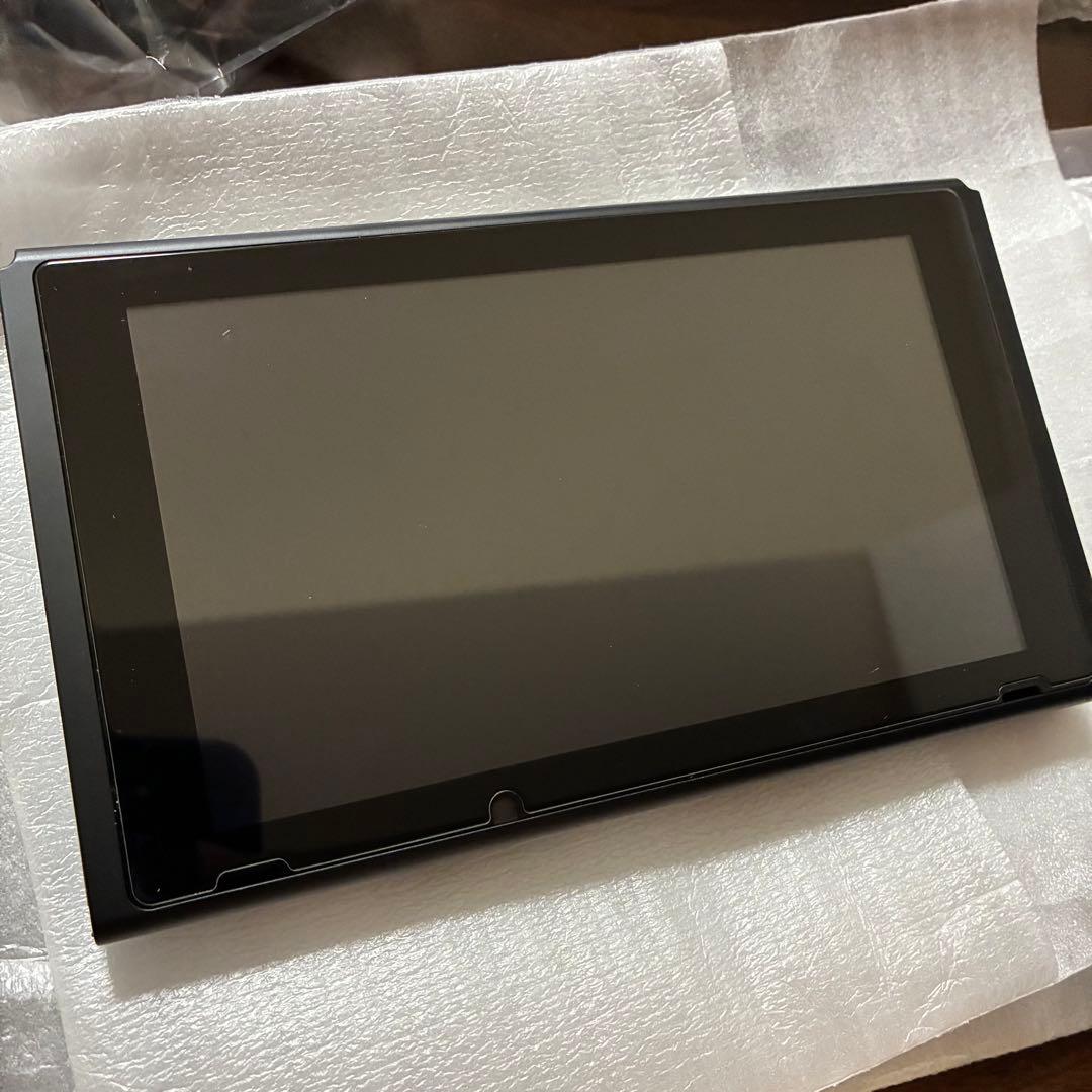 Nintendo Switch 本体 キャリングケース、128GBのSDカード付