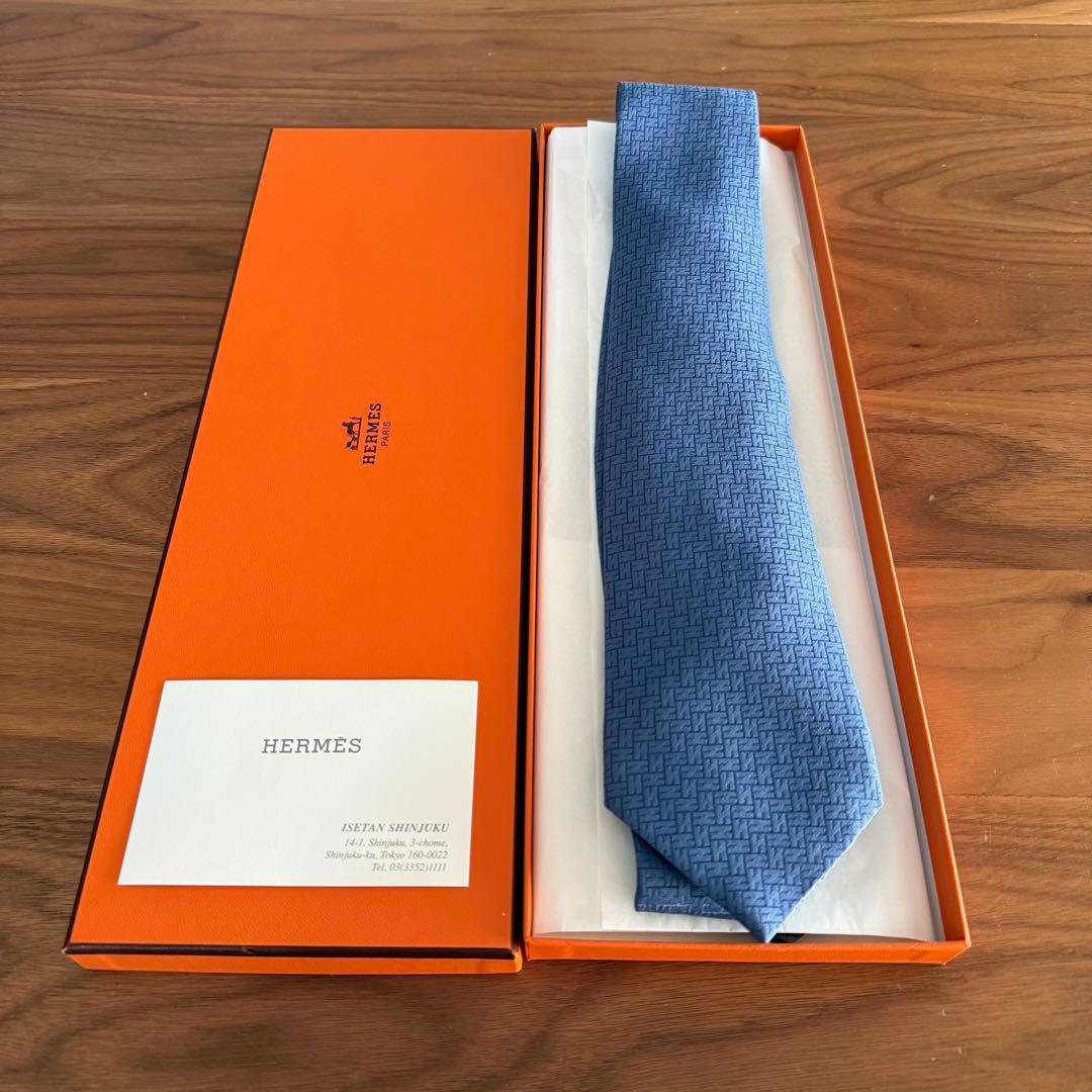 【美品】HERMES（エルメス）　ネクタイ　８cm ブルー　シルク H柄