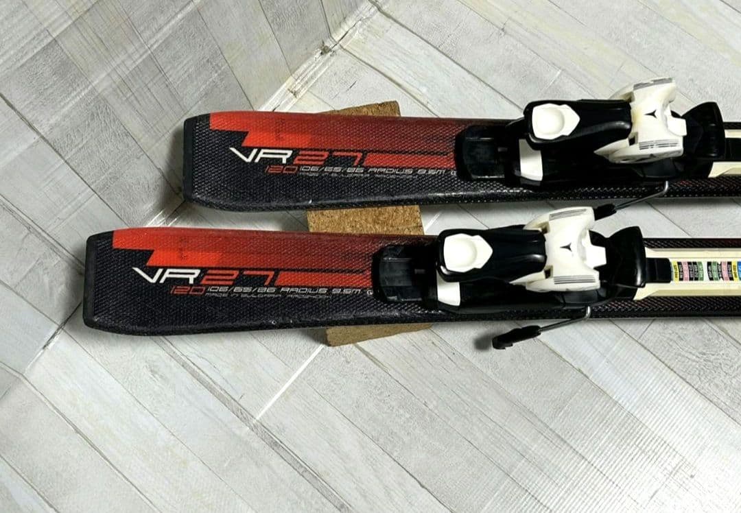 ジュニアスキーセット　DYNAMIC 板 120cm ブーツ 　ストック