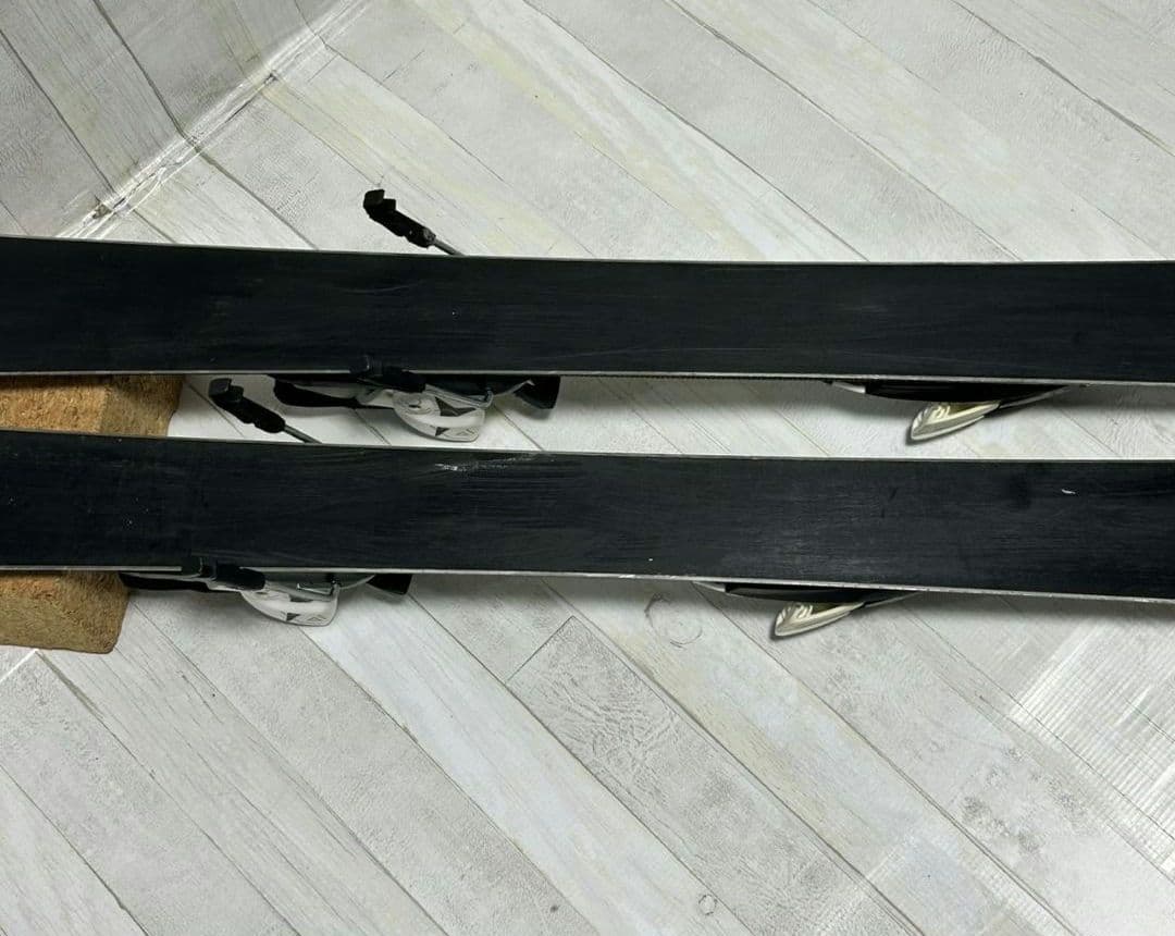 ジュニアスキーセット　DYNAMIC 板 120cm ブーツ 　ストック