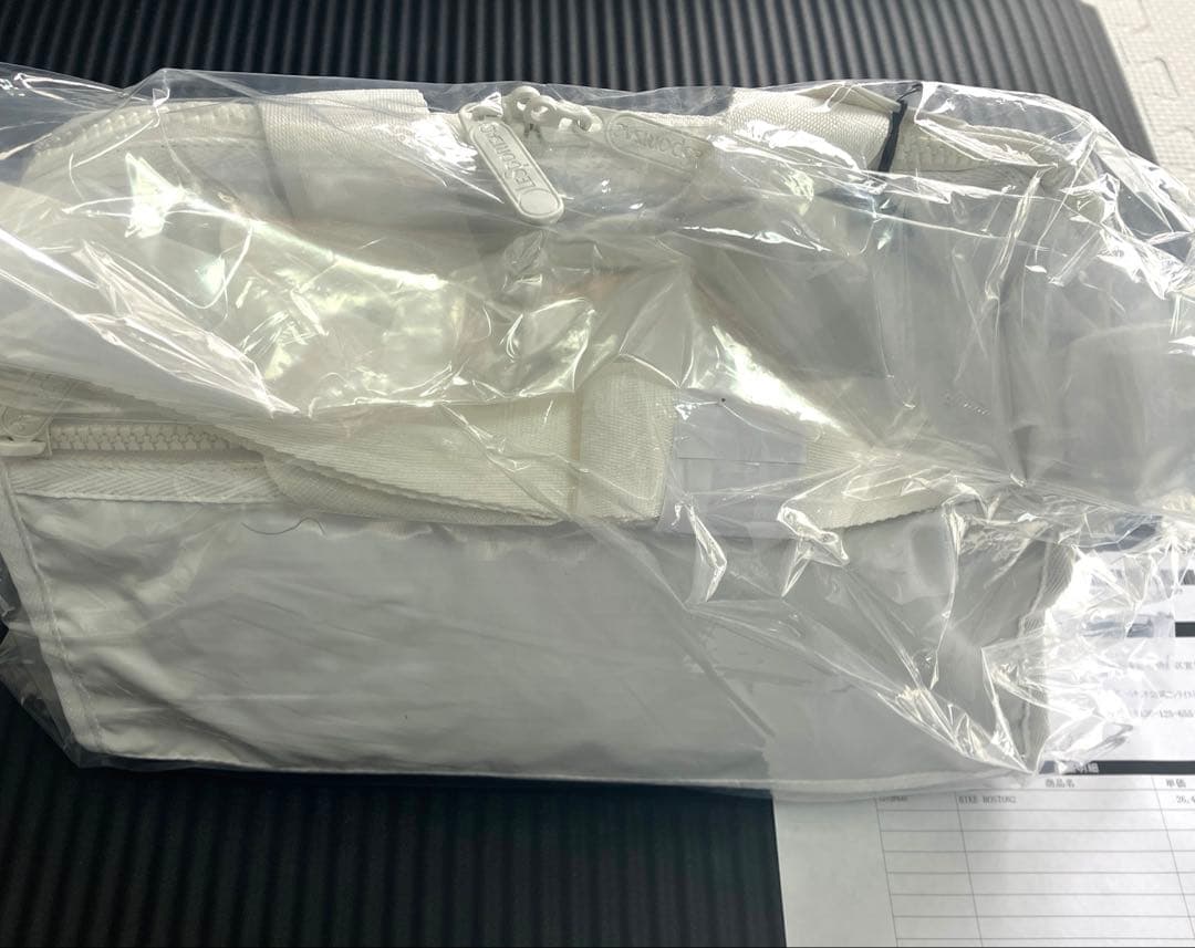 ヒトリップレスポートサックバイクボストンノウム