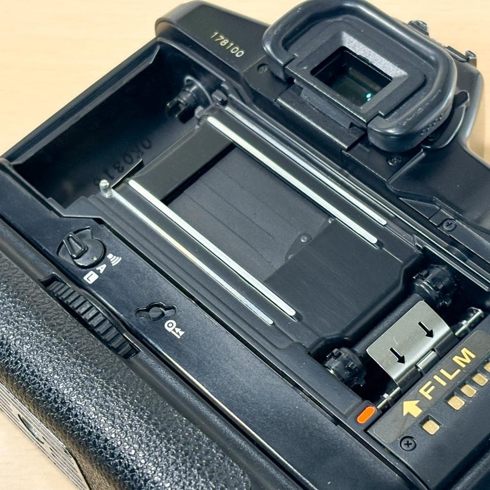 Canon EOS-1N フィルム一眼レフカメラ完動品　中古