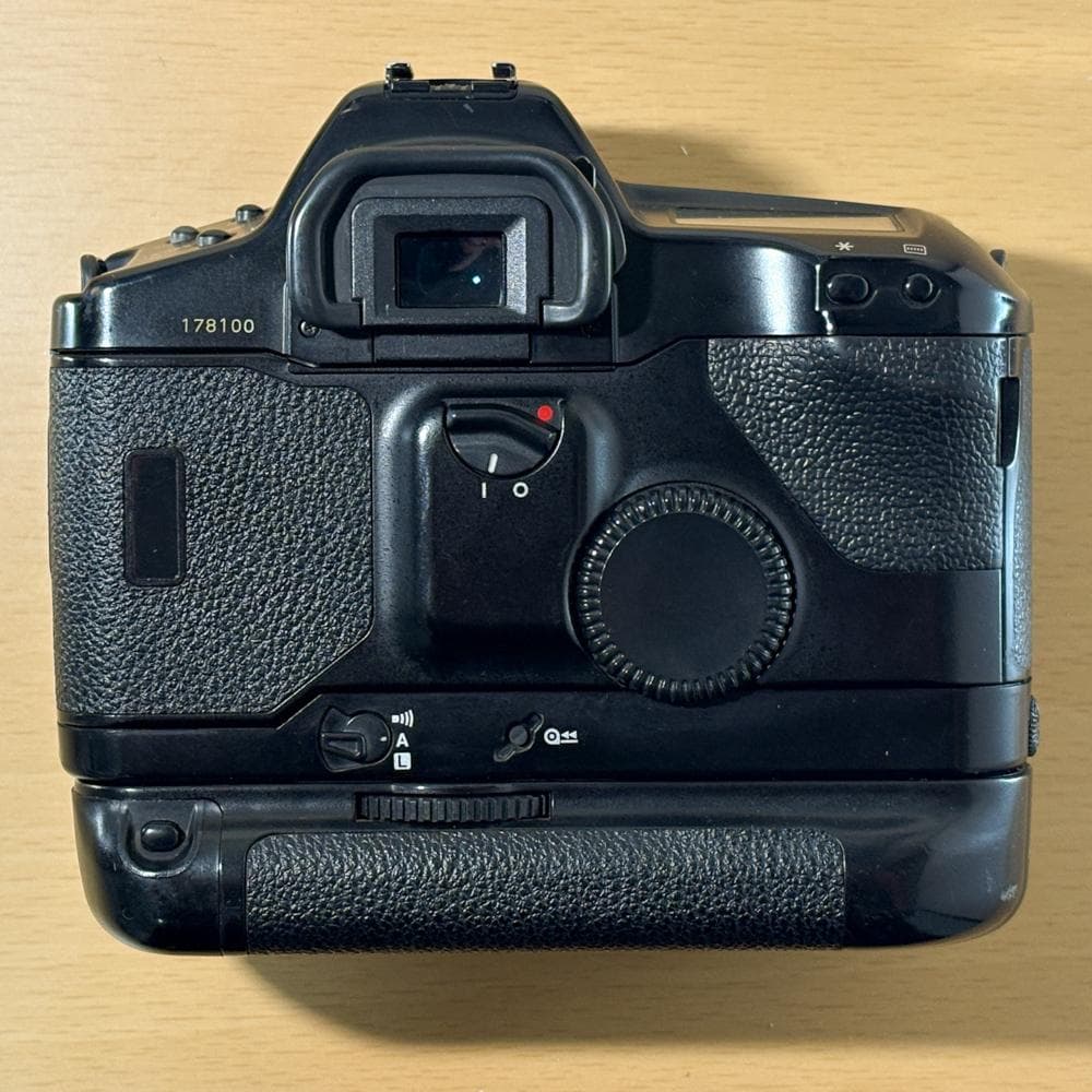 Canon EOS-1N フィルム一眼レフカメラ完動品　中古