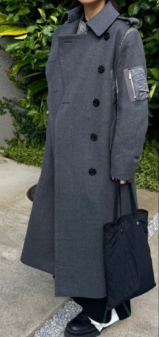 Sacaiグレーミリタリートレンチ風コート