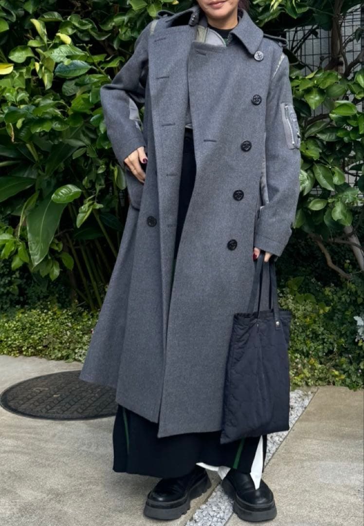 Sacaiグレーミリタリートレンチ風コート