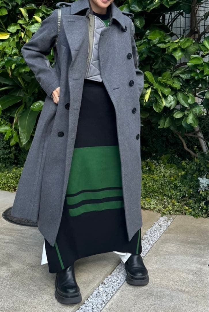 Sacaiグレーミリタリートレンチ風コート