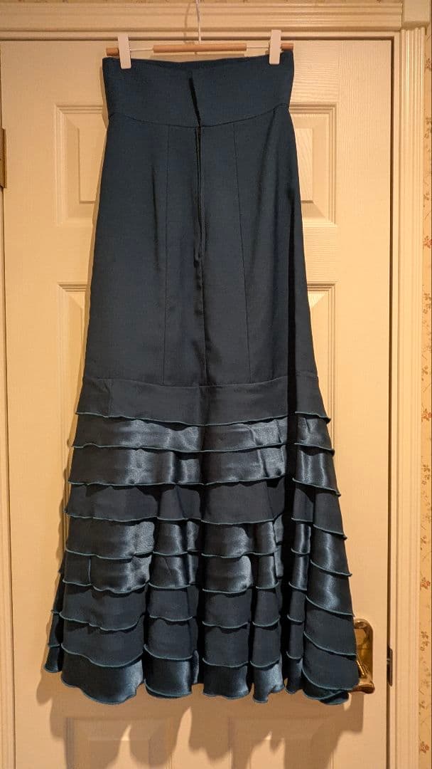 フラメンコ衣装　ファルダ　 ダークグリーン 　ソニアジョーンズ