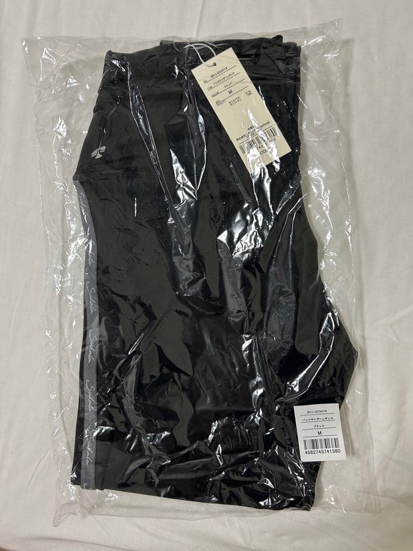 【SUKALA】バックギャザーレギンス　M 新品未使用