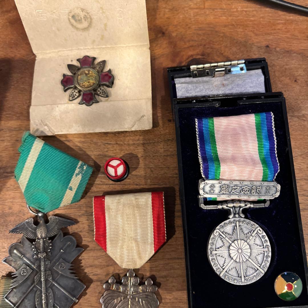 日本軍　大東亜戦争記念之章などまとめて