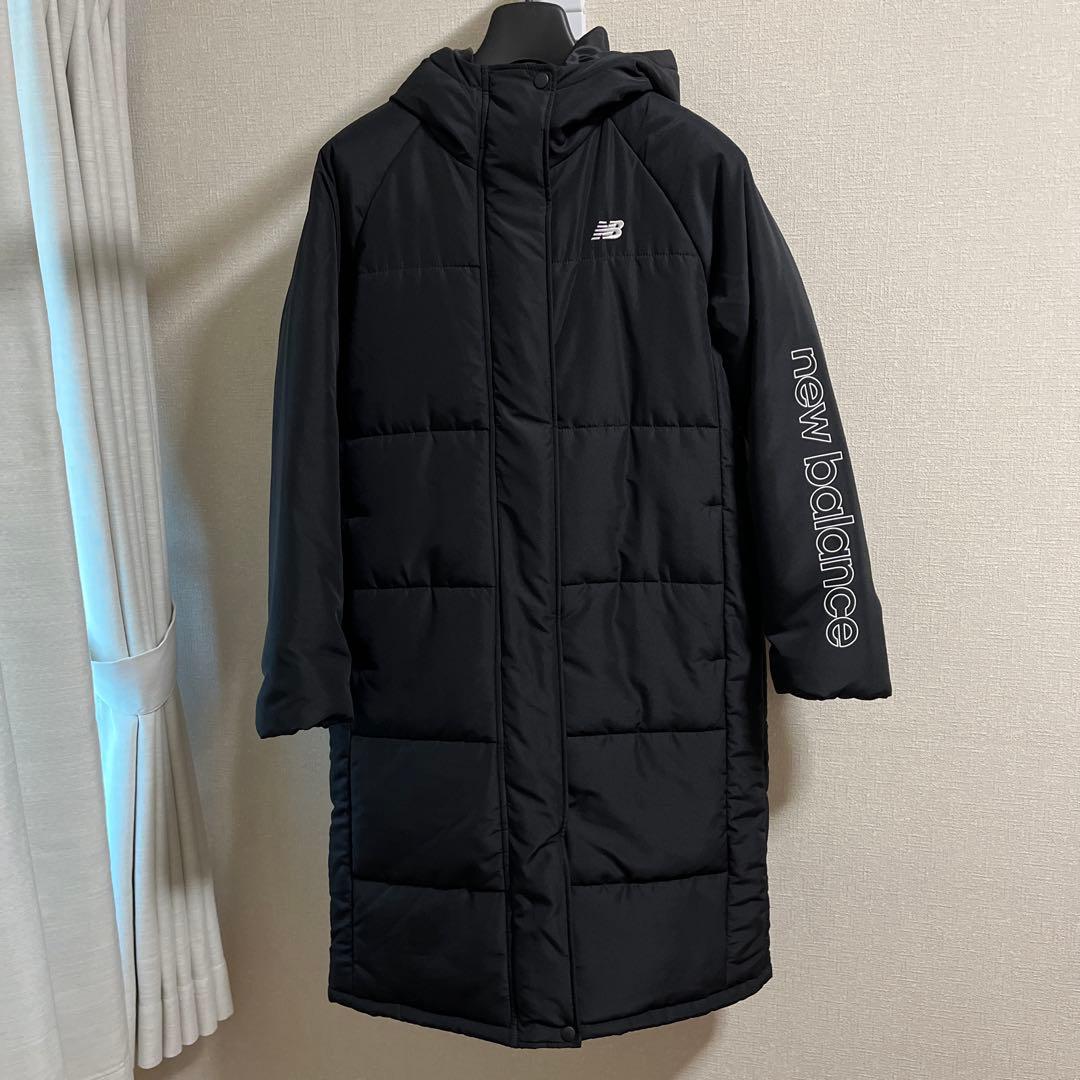 ニューバランス 黒 パデッドロングコートAWJ45400）ベンチコート 中綿 S