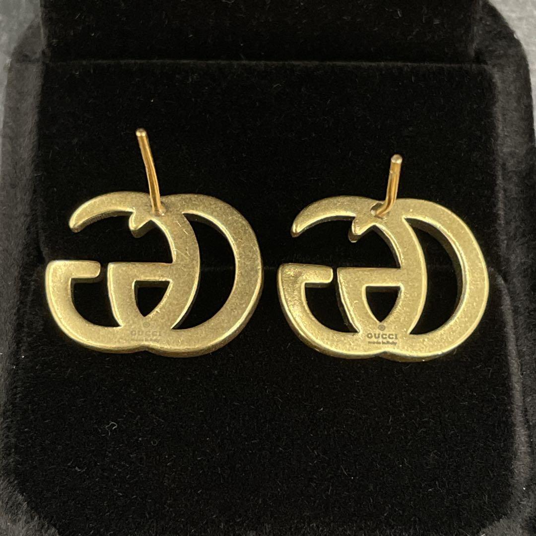 グッチ ダブルG インターロッキング　ピアス ゴールド ロゴ　y2k 両耳