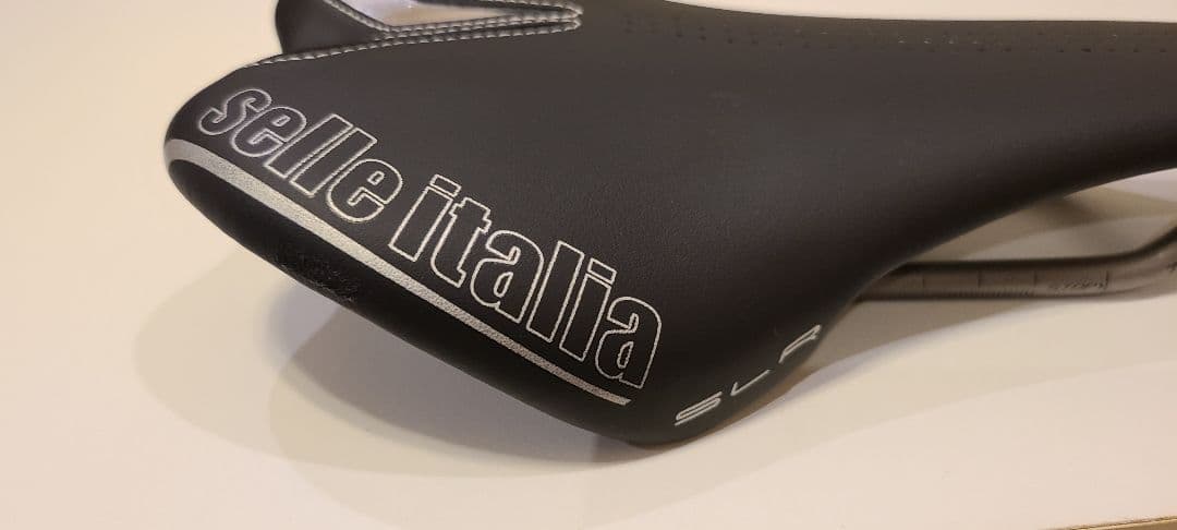 セライタリア　selle italia SLR サドル