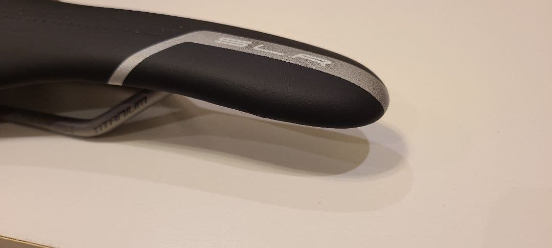 セライタリア　selle italia SLR サドル