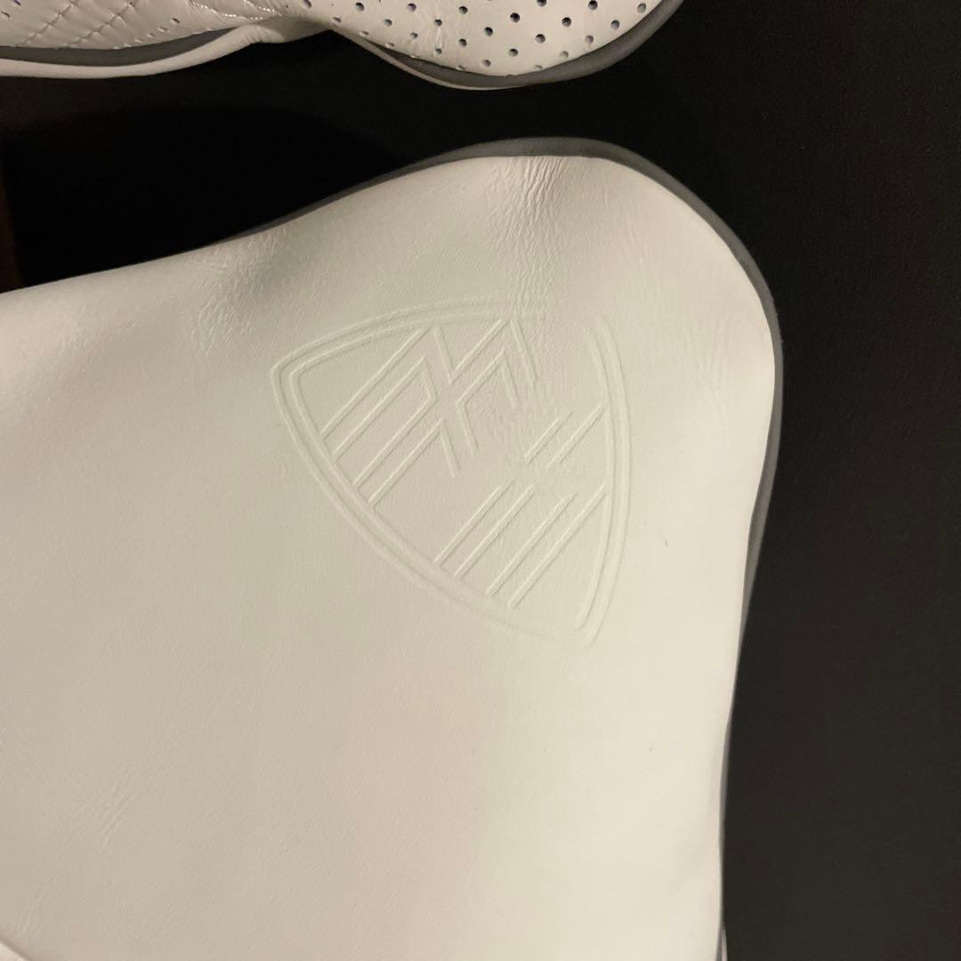 マイバッハメルセデスベンツホワイトダイヤモンドステッチクッション2個セット純正