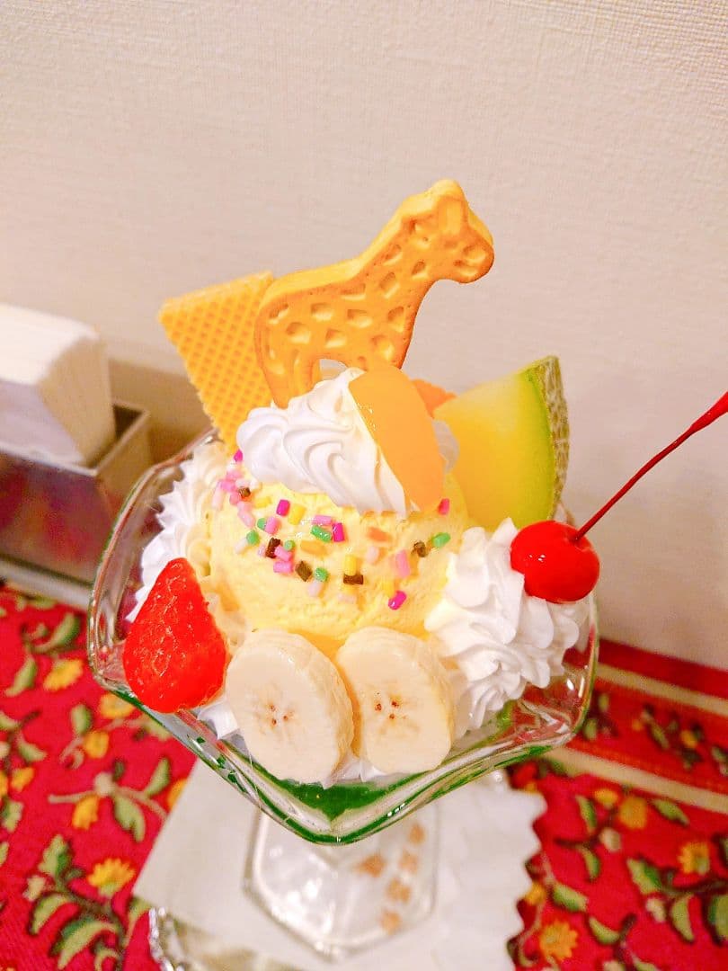 昭和レトロ 純喫茶のキリンさんパフェ 食品サンプル