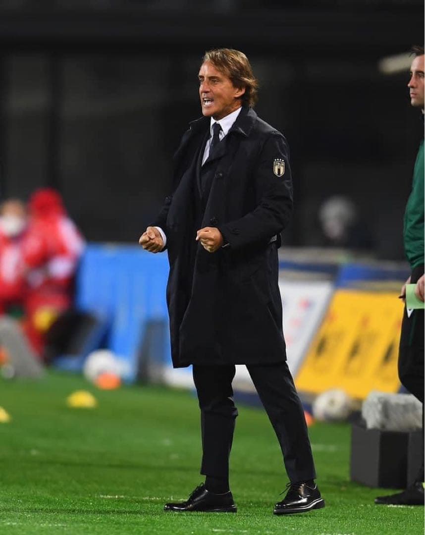 支給品イタリア代表　エルマンノシェルビーノ　選手着用コート　サイズ46