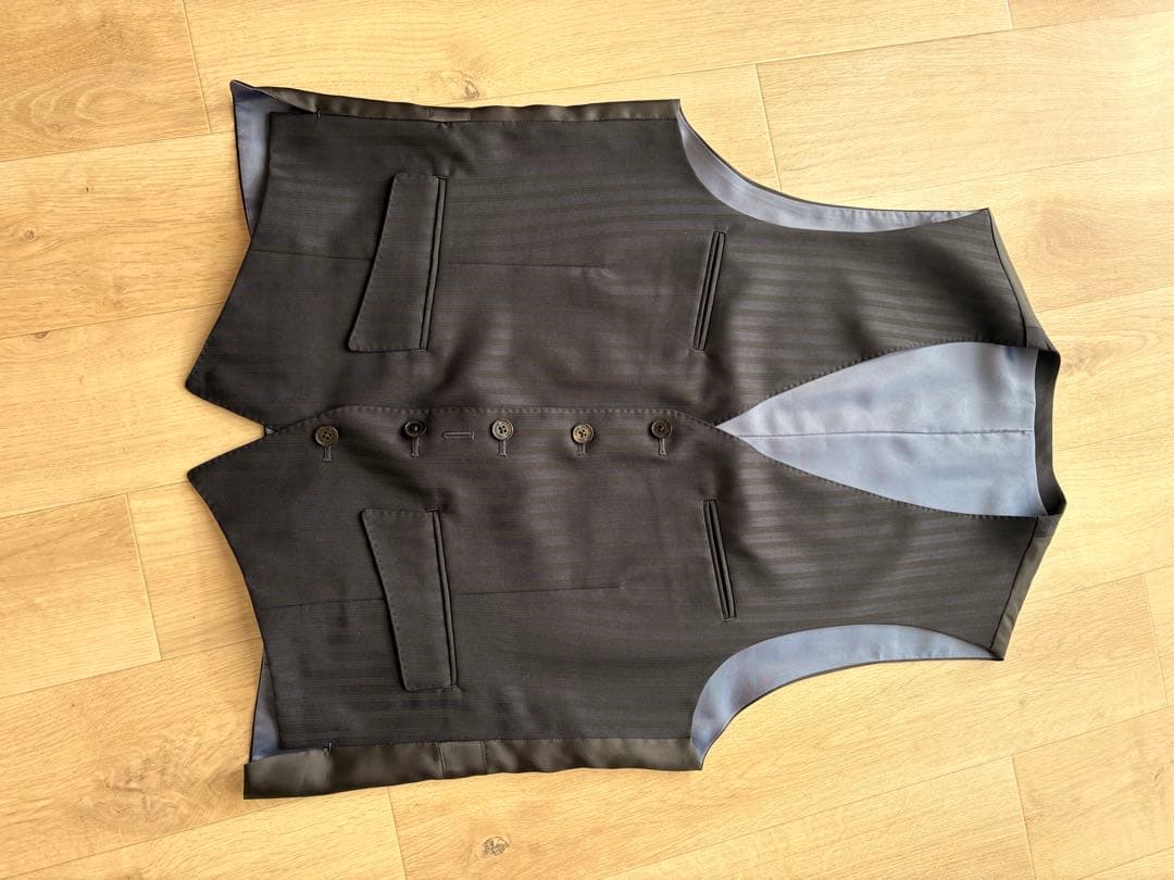 本日限定‼️【美品】バーバリーブラックレーベル 3ピース スーツ シルク黒 L相当