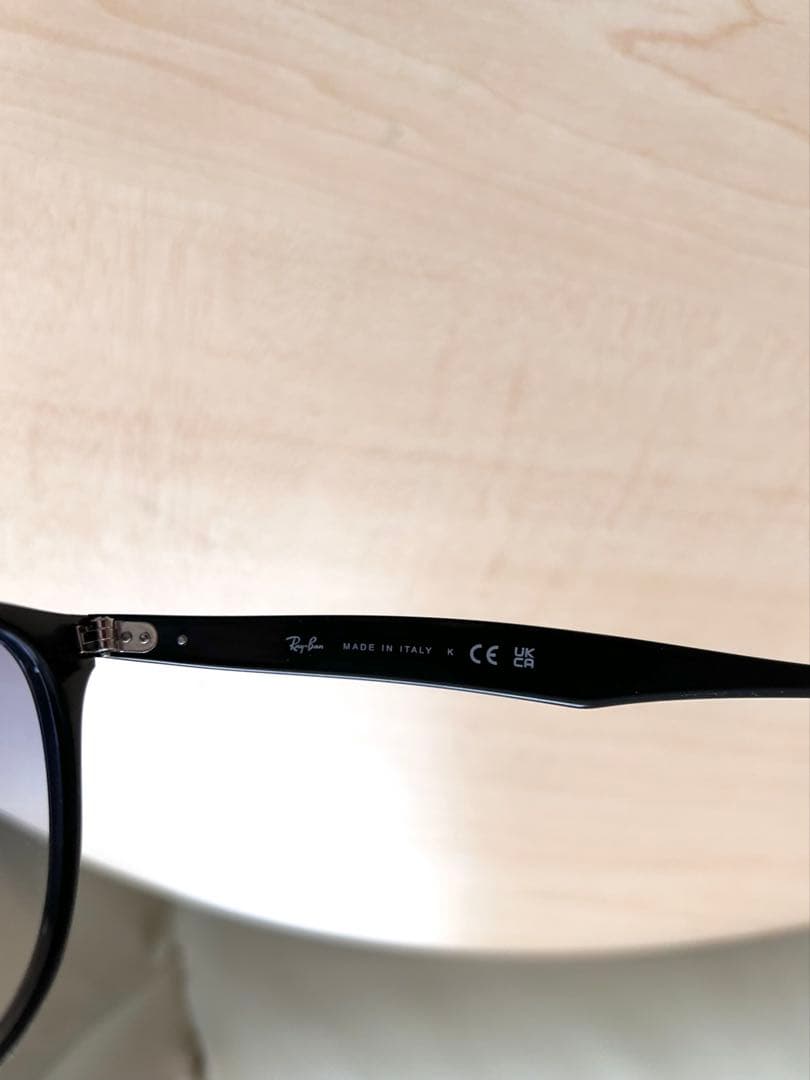 Ray-Ban RB 4259F サングラス