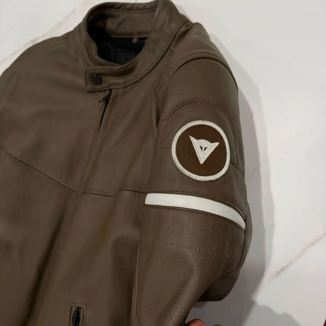 新品同様　54サイズ　ダイネーゼ　レザージャケット　dainese