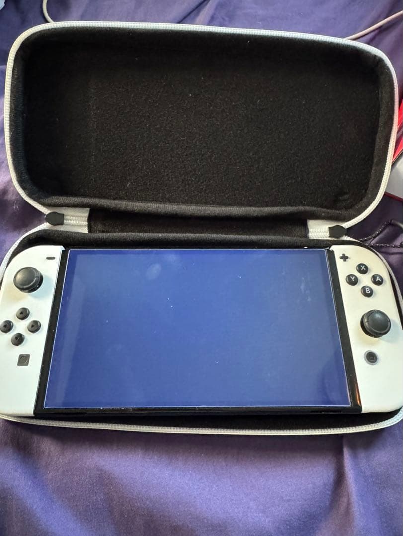 Nintendo Switch 本体　有機ELモデル