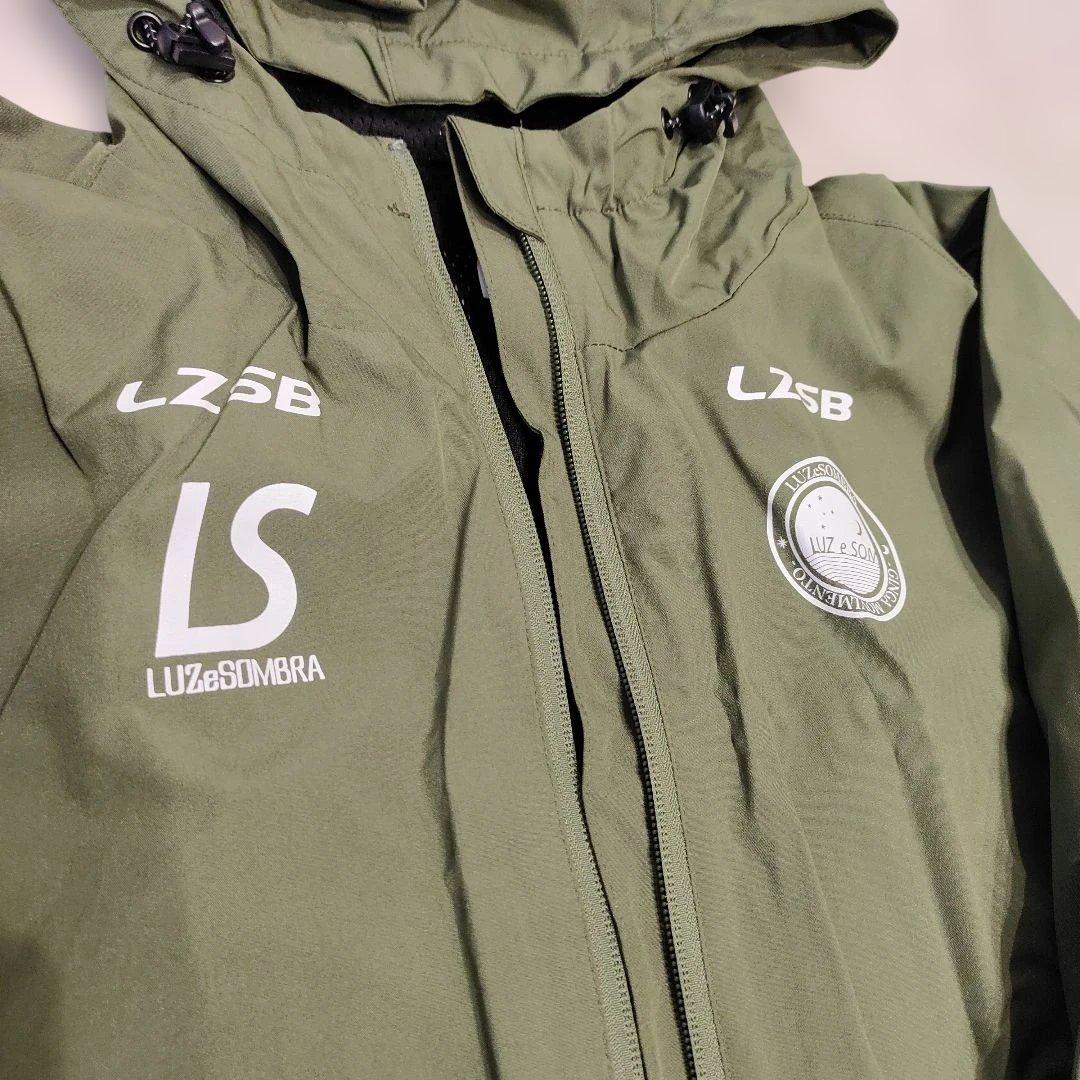 140cm　ルースイソンブラ　ウインドブレーカー　カーキ　サッカー　ウェア