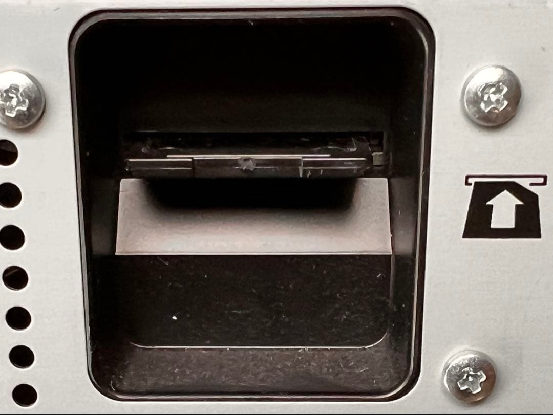 Carrozzeria カロッツェリア AVIC-RA801 ナビユニット