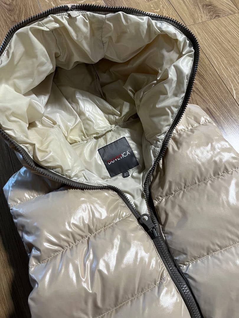 duvetica デュベティカ　ダウンベスト　ベージュ　40