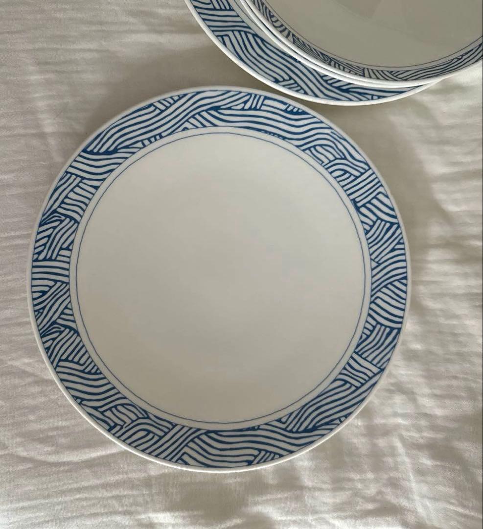 北欧トーソントーロップのデザイン食器4つ2セット定価25000円 インフィニティ