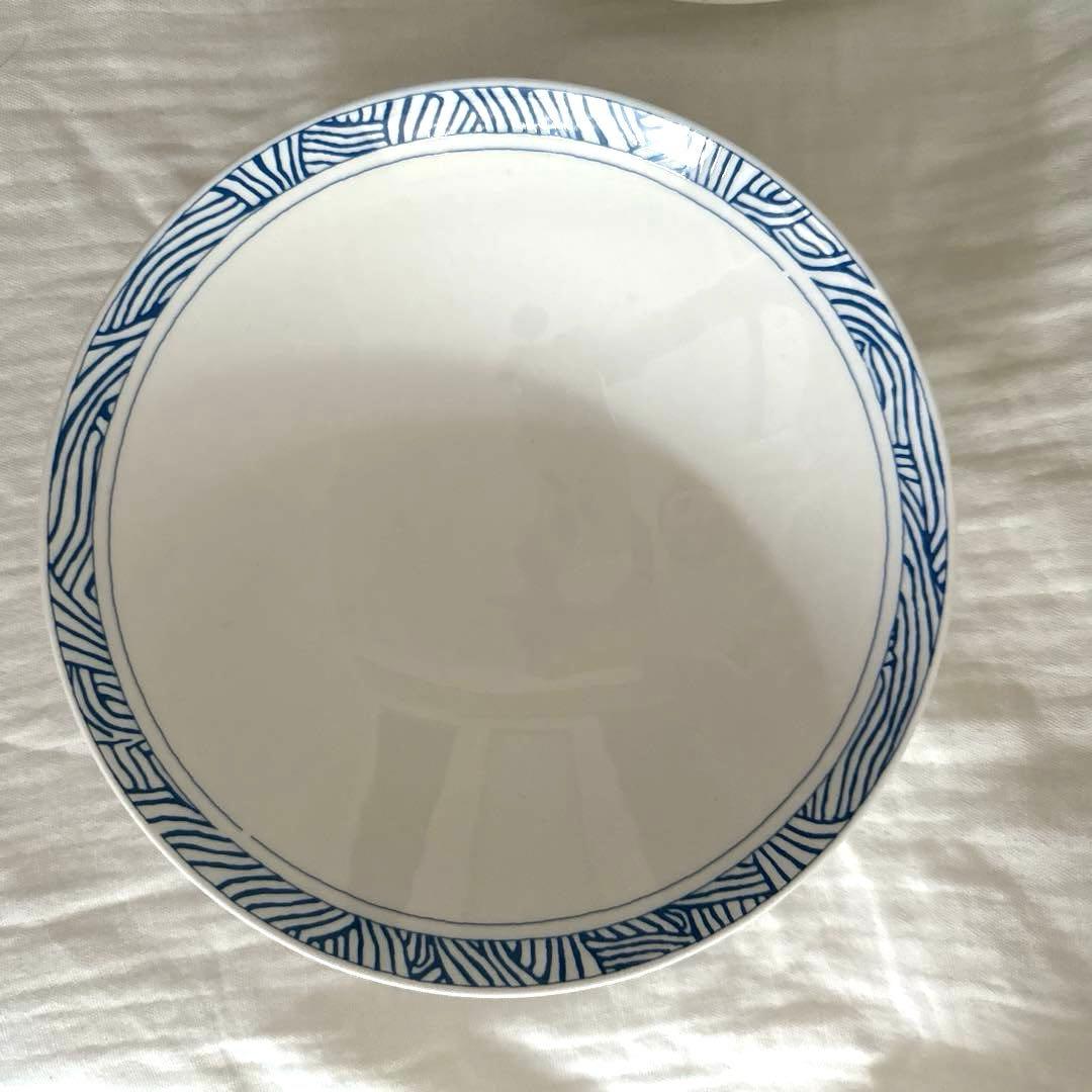 北欧トーソントーロップのデザイン食器4つ2セット定価25000円 インフィニティ