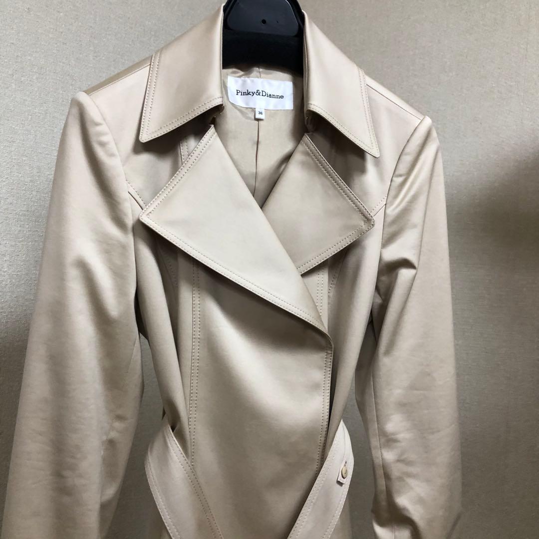 ベージュ トレンチコート ベルト付き