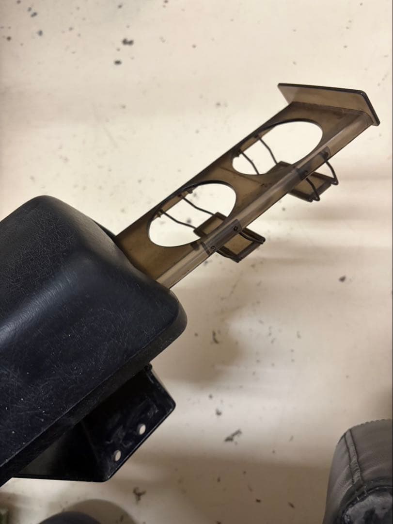 ボルボ240 アームレスト　純正オプション　ドリンクホルダー　希少　VOLVO